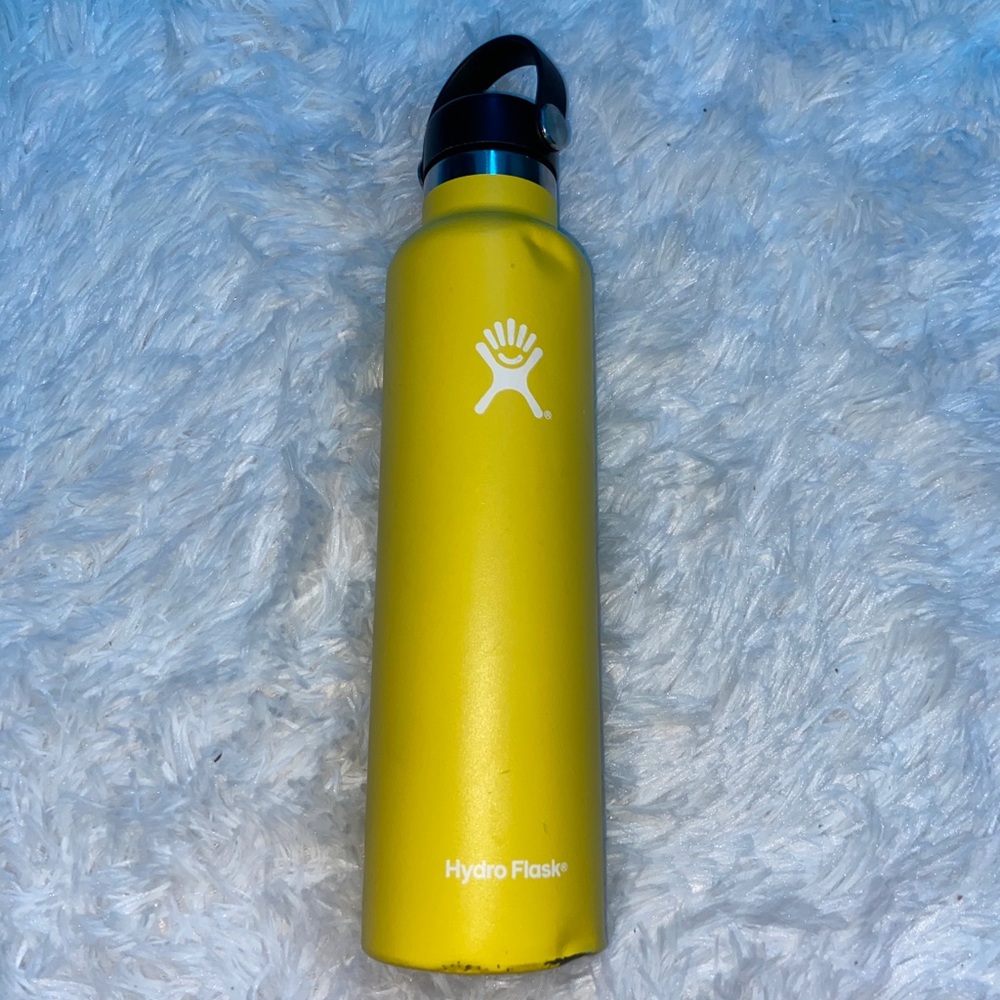 Yellow Hydroflask 24oz